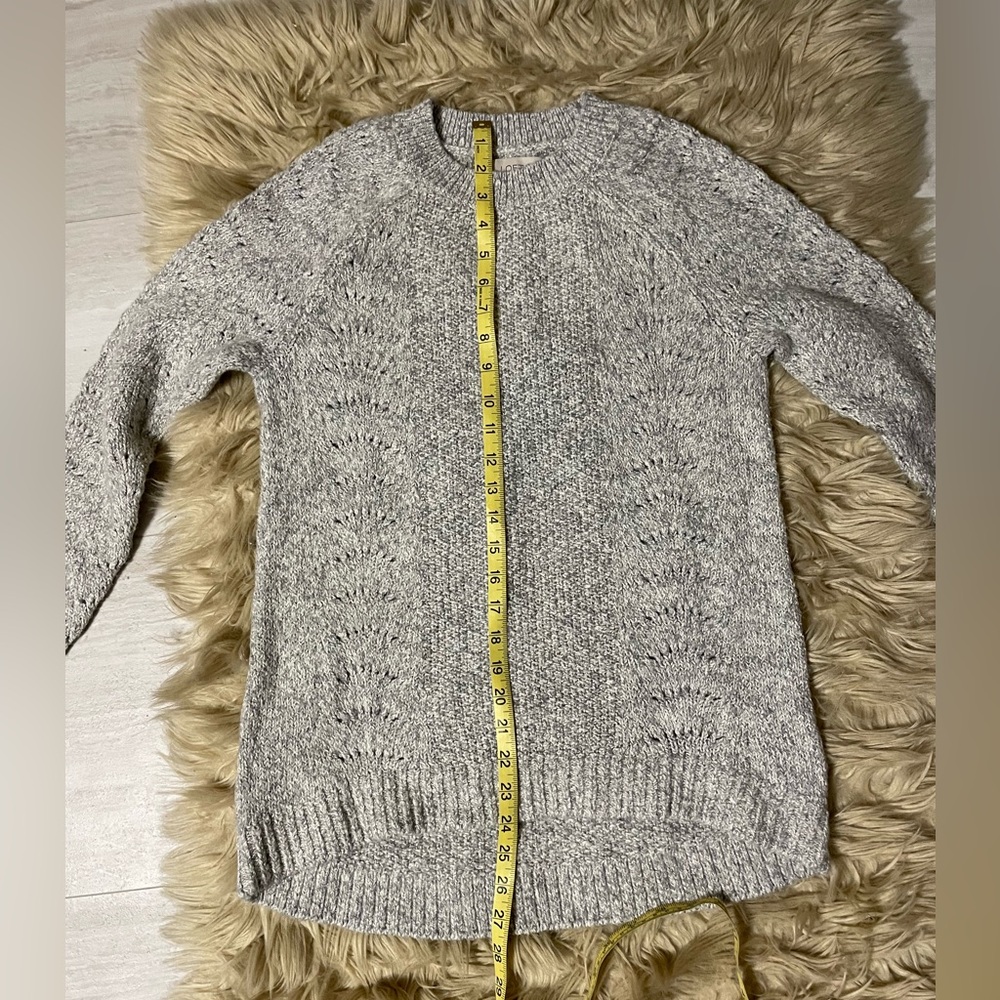 LOFT Women's Gray Super Soft Crew Neck Sweater - Picture 8 of 8